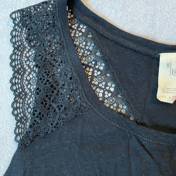 Free People We The Free Black Open Back Cut Out Lace Detail Tank Top - Picture 3 of 5